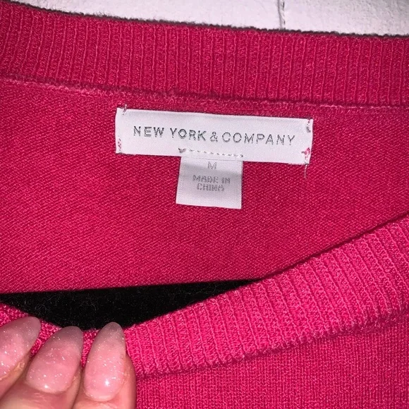 New York & Co Pink Sweater‎ - Picture 2 of 2